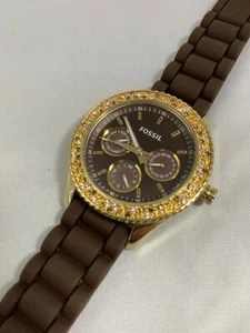 FOSSIL WATER-RESISTANT GOLD-TONE WATCH//OMBRE-EFFECT CRYSTALS/SILICONE STRAP - Picture 1 of 6