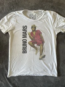 Bruno Mars World Tour 24K Magic T-Shirt Size Medium White 2017 - Picture 1 of 6
