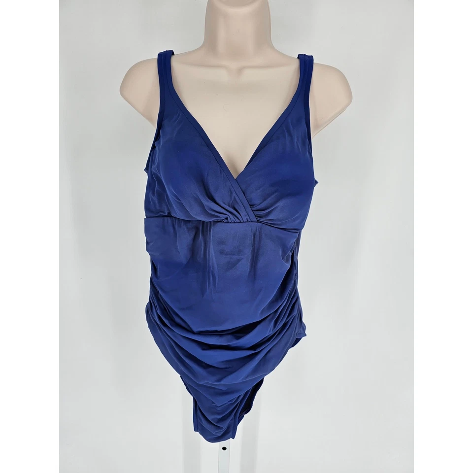 Traje de baño Croft & Barrow para mujer talla 12 de una pieza púrpura liso cuello en V Foto 1 de 4