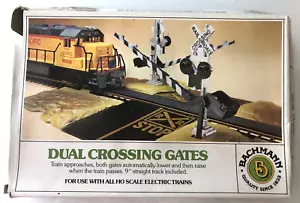 VTG Bachmann Dual Crossing Gates - Missing Arms #46220 - Picture 1 of 3