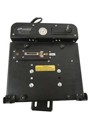 USADO GAMBER JOHNSON DOCK PANASONIC 7160-0264-02-P con llave y cable, inclinación de montaje Foto 1 de 4