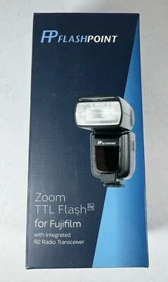 Flashpoint FPLFSMZFU Zoom R2 Manual Flash Integrated R2 Radio Transceiver  FUJI - Image 1 of 4