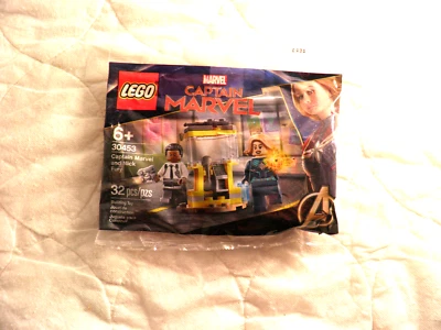 LEGO Polybags: Capitana Marvel y Nick Fury (30453) Foto 1 de 2