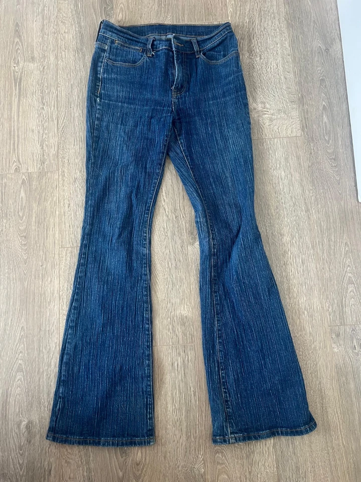 Jeans jeans Brandy Melville Melody alargado anos 90 cintura baixa lavagem escura 8 tamanho P longo - Imagem 1 de 4