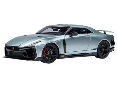 NISSAN GT-R50 BY ITALDESIGN GREEN & BLACK 1/18 MODEL CAR BY AUTOART 77512 - Image 1 of 4