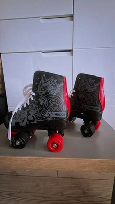Rollschuhe 37  dieser Artikel wurde nur einmal verwendet - Bild 1 von 4