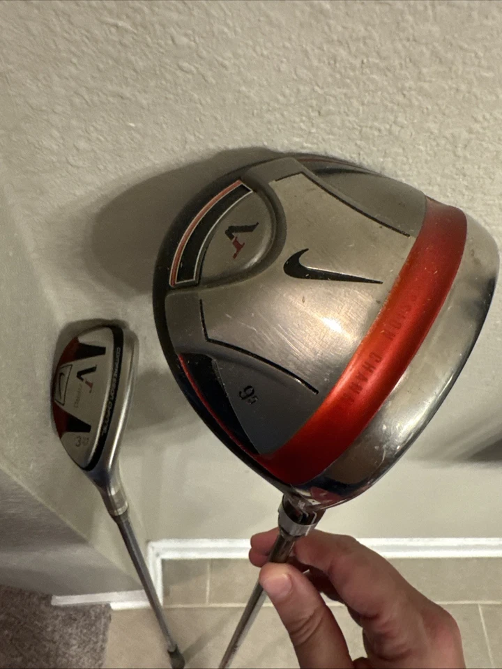 Nike Victory Red Str8-Fit Tour 9.5° Driver Stiff Voodoo & VR Pro 3 Wood 21* - Image 1 of 4