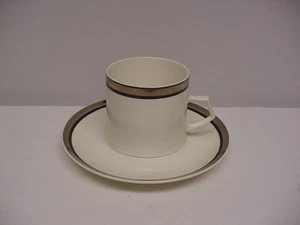 Taza y platillo Mikasa Solitude - Imagen 1 de 2
