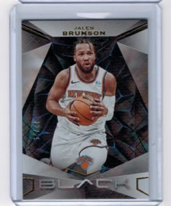 2023-24 Panini Black Jalen Brunson Gold Base #'ed 12/25 #30 - Picture 1 of 1