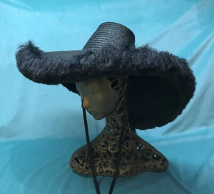 vintage straw hat Italy 40s 50s Beach Wide Brim Tilt Black Raffia - Picture 1 of 11