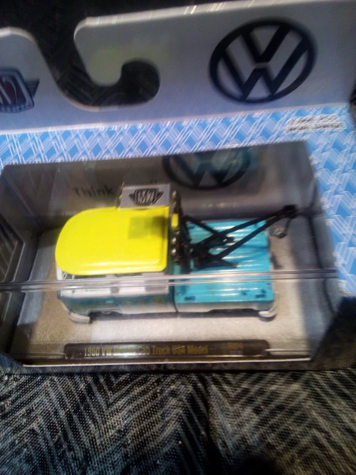 M2 machines 2000 24 1960 VW double cab truck USA model r84 - Image 1 of 1