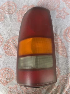 Driver Left Tail Light Fits 00-03 Chevrolet truck 1500/Tahoe/Suburban - Picture 1 of 8