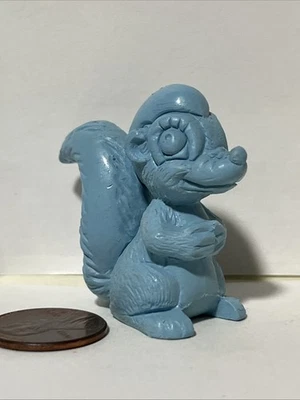 Marx цветок скунс синяя пластиковая фигурка персонаж Disney Bambi ранние DisneyKing - Изображение 1 из 4