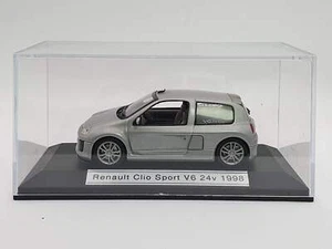 Renault Clio 3000 V6 Universal Hobbies 1/43 - Foto 1 di 5