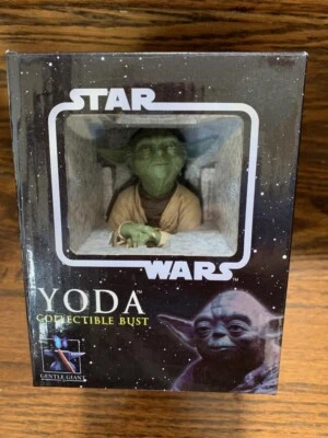2005 Gentle Giant Star Wars The Empire Strikes Back YODA Mini Bust #10495/15000 - Image 1 of 4