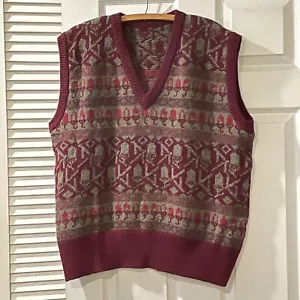 Vintage 80s Wool Knit V-neck Sweater Vest Mens XL Maroon Red Festive Xmas Lights - Picture 1 of 8