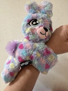 SMIGGLE Purple Unicorn Gorgeous Kids Hug-a-Buds Slapband Wrist Buddy Soft Toy - Picture 1 of 15