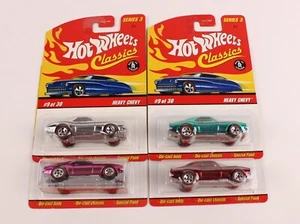 Hot Wheels Heavy Chevy Camaro Classics 2006 lote de 4 colores serie 3 nuevo en tarjeta - Imagen 1 de 14