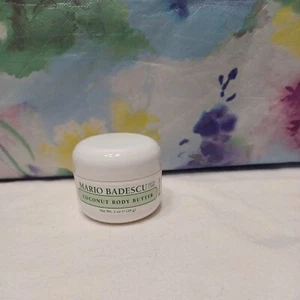 Mantequilla corporal de coco para cuidado de la piel Mario Baescu. Tamaño de viaje, 15 ml/0,5 oz. - Imagen 1 de 3