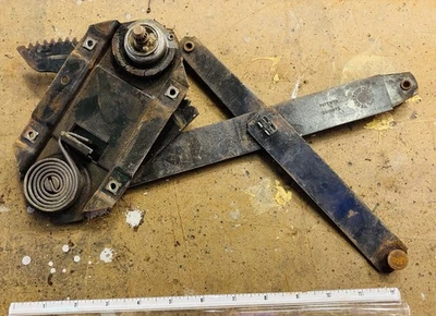 53-54 Pontiac Chieftain 4 puertas sedán puerta ventana regulador mecanismo trasero Foto 1 de 3