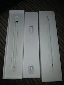 Apple Pencil Genuine 1st Gen A1603 For iPad In Excellent Condition & Adapter - Afbeelding 1 van 4