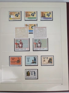 Vatikan Briefmarkenalbum 1981–1991, ca. 30 Seiten, meist postfrisch, teils leer - Bild 1 von 22
