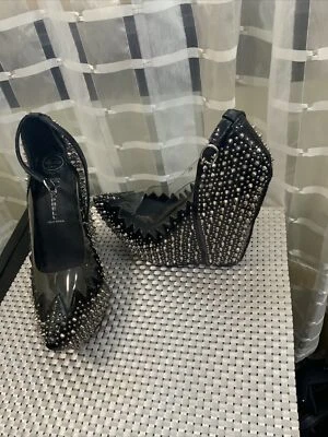 Bota Western Jeffrey Campbell Tachonada Talla 7.5 Usada en Excelente Condición Foto 1 de 4