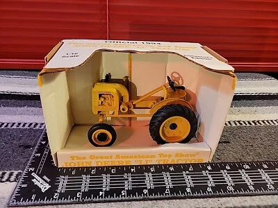John Deere LI 1/16 Diecast Industrial Tractor Replica Collectible By SpecCast - Image 1 of 4