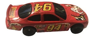Vintage 1998 Mattel Hot Wheels 94 Ronald McDonald Druckguss rot Rennwagen 1:64 lose - Bild 1 von 5