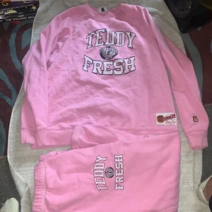 Teddy Fresh College Flunk Out Set Pink Sweatshirt XL -Pink Sweatpants Large - Picture 1 of 11