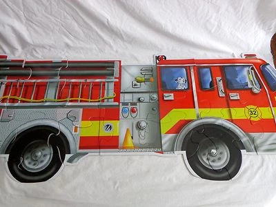 Rompecabezas de piso GIANT FIRE TRUCK 4 pies 24 piezas jumbo 436 Melissa y Doug Foto 1 de 4