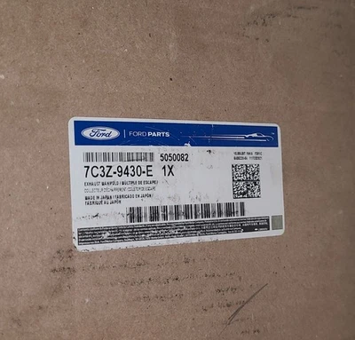 Conjunto de colector de escape OEM Ford 7C3Z-9430-E Foto 1 de 2