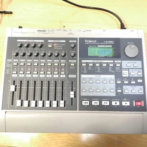 Roland VS-880 Multitrack Recorder Digital Studio Workstation - Picture 1 of 10