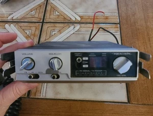 REALISTIC Model TRC-418 40-Channel 2-Way CB Radio Not Tested Parts Only - Zdjęcie 1 z 16