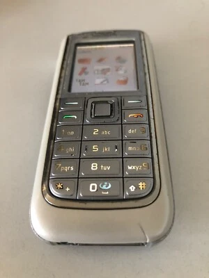 Telefono Cellulare Nokia Model 6151 Type RM-200 NON Funzionante - Senza Batteria - Immagine 1 di 4