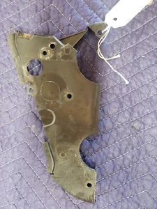 2004-2007 AUDI A8 QUATTRO 4.2L - Right Inner Timing BELT Cover 077109118D - Picture 1 of 2
