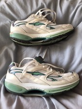 avia motion trainers