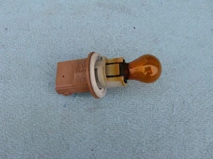 NISSAN SENTRA NV200 HEADLIGHT TURN SIGNAL BULB SOCKET USED 22493903 1636502A11 - Picture 1 of 4