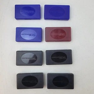 Nintendo DS Set mit 8 offiziellen Original-Zubehör-Hersteller Aufbewahrung Reisehüllen für je 2 Spiele - Bild 1 von 7