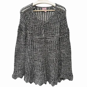 Top Love On A Hanger grigio maglia aperta occhielli manica lunga vedi attraverso copricostume L - Foto 1 di 10