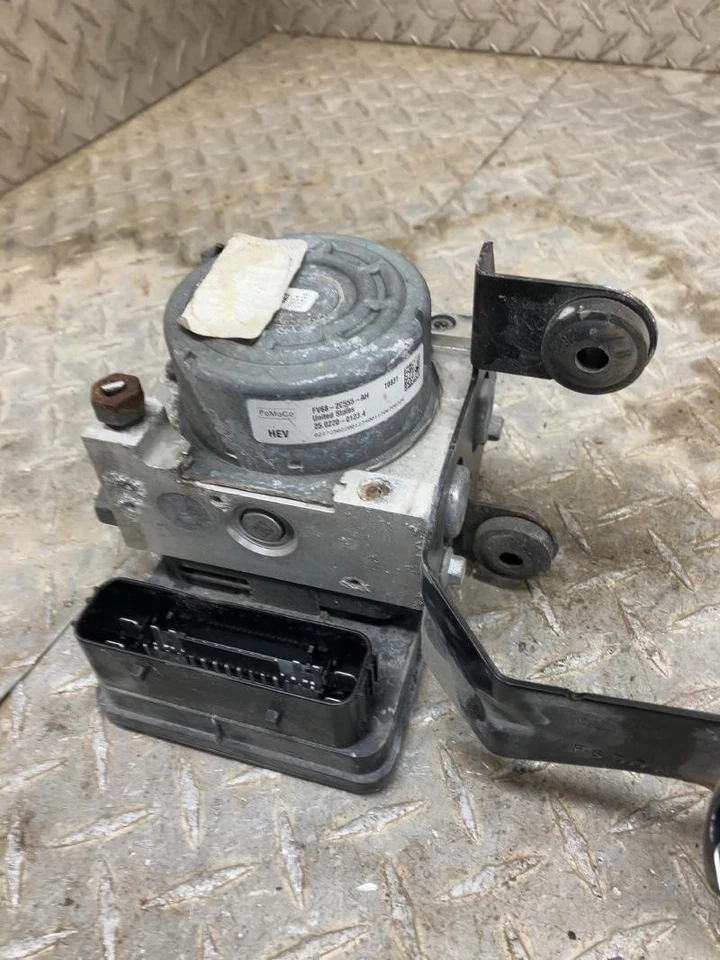 2013 Ford C-Max ABS Anti-Lock Brake Actuator Pump Assembly OEM - Image 1 of 4