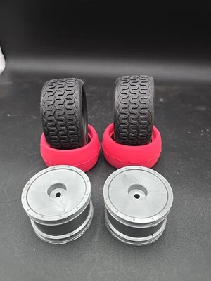 Custom Works Pair  HB Rear Tires & Rear Rims Red Firm Inserts Nos New Outlaw  - Image 1 of 4