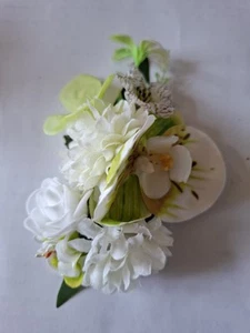 hair flower 40s 50s Wartime Style Fashion Inspired Vintage Green Lime White - Picture 1 of 3