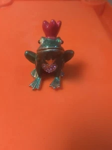 Frog Prince Bejeweled Trinket box With Red Crown & Inlaid Pink Crystal Heart - Picture 1 of 10