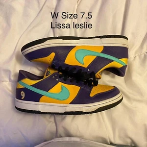 Size 7.5 - Nike Lisa Leslie x Dunk Low Sparks W - Picture 1 of 4