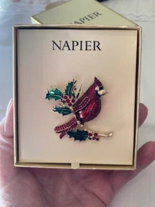NIB Napier Gold Tone Cardinal Rhinestone/Crystal Pin New in Box - Picture 1 of 9