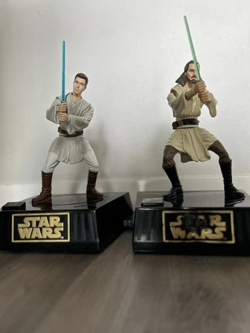 Star Wars 1999 2 Interactive Statues With Coin Bank Pre-owned Cover