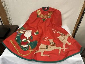 Vintage Santa Embroidered Christmas Tree Skirt - Picture 1 of 10