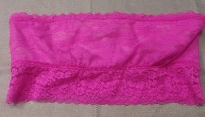 Sujetador Victoria Secret Rosa Encaje Bandeau Mujer S/P Sin Tirantes Rosa Caliente Pequeño Corazón Foto 1 de 4