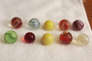 10 Random Vintage Glass Marbles - Picture 1 of 5